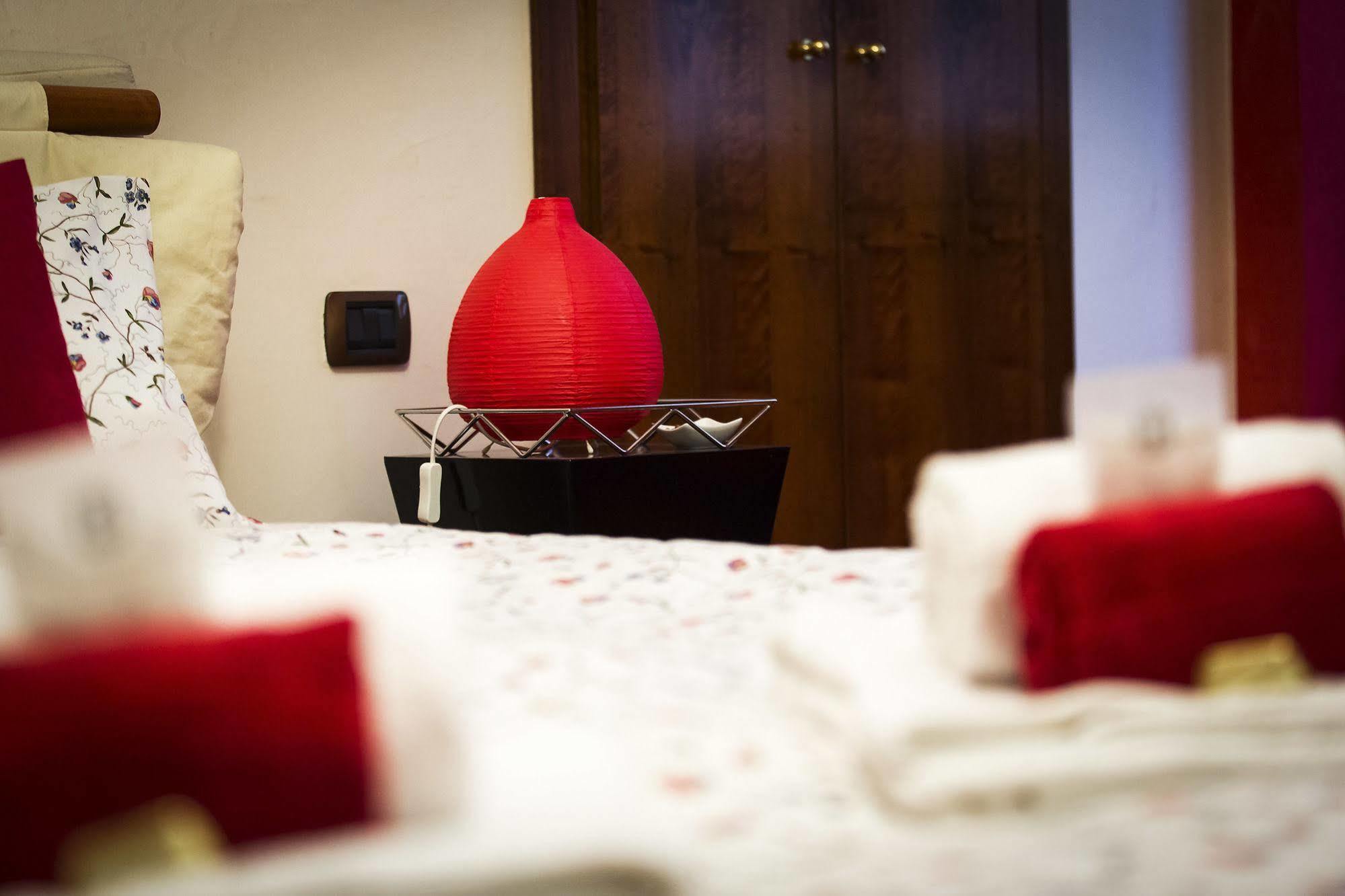 Appartement La Rosa Scarlatta à Bergame Extérieur photo